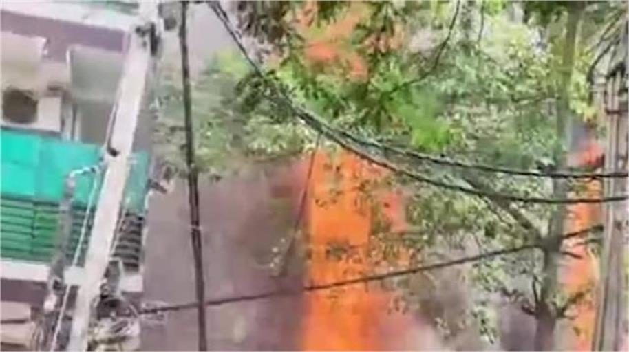 2026_6image_12_22_413074755delhifire-ll