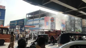 Fire-Accident-in-Lucknow-Kurramnagar-Dainik-Jagran-1783081826641_v