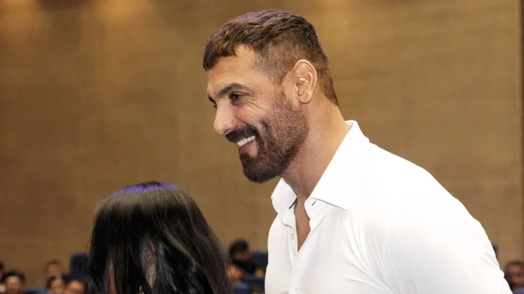 john-abraham-2-1784605260