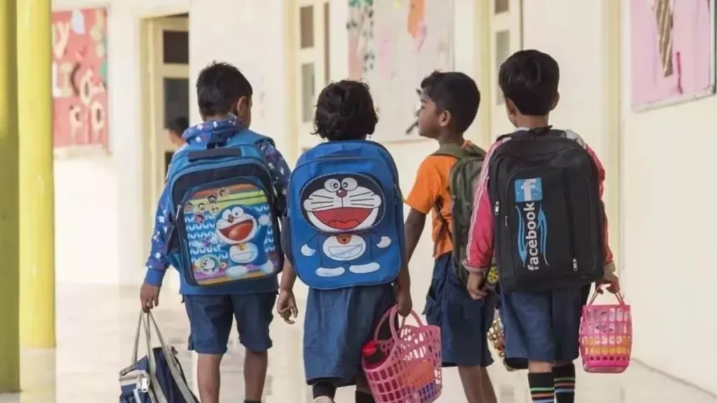 स्कूली-बच्चे