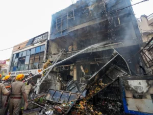 Aliganj_Fire_1786156021842_17861