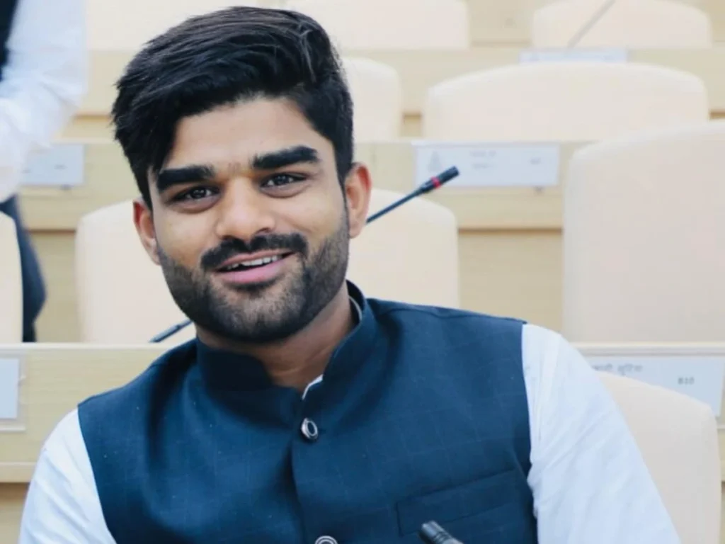 IAS_Moin_Ahamd_Mansoori_Upsc_Suc