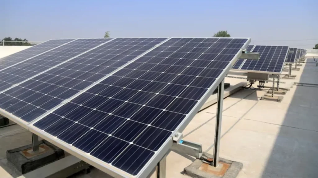 solar-freepik-1785845275
